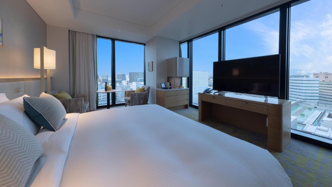 Miyako Hotel Hakata Fukuoka  Eksteriør bilde A bedroom at the hotel