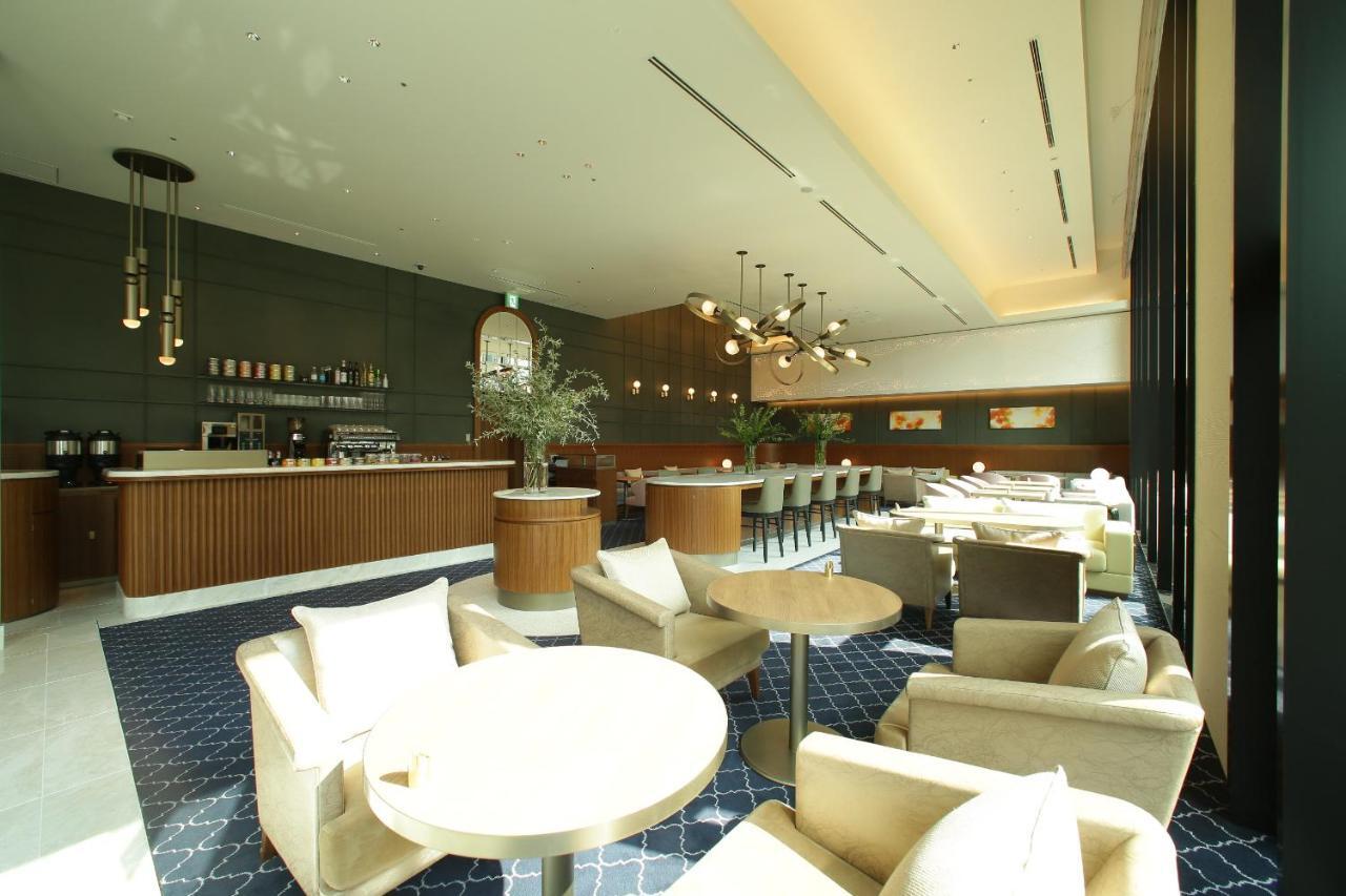 Miyako Hotel Hakata Fukuoka  Eksteriør bilde The lounge at Changi Airport